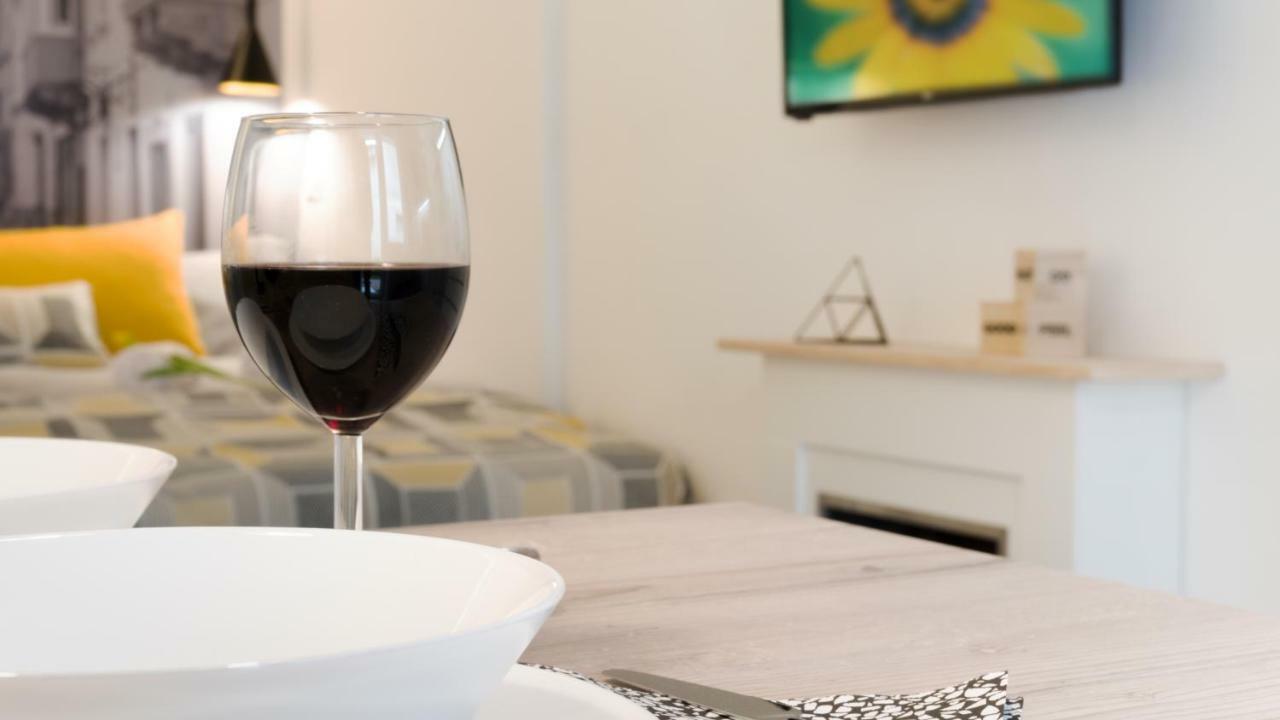 Luxury Studio 24 Győr Eksteriør bilde